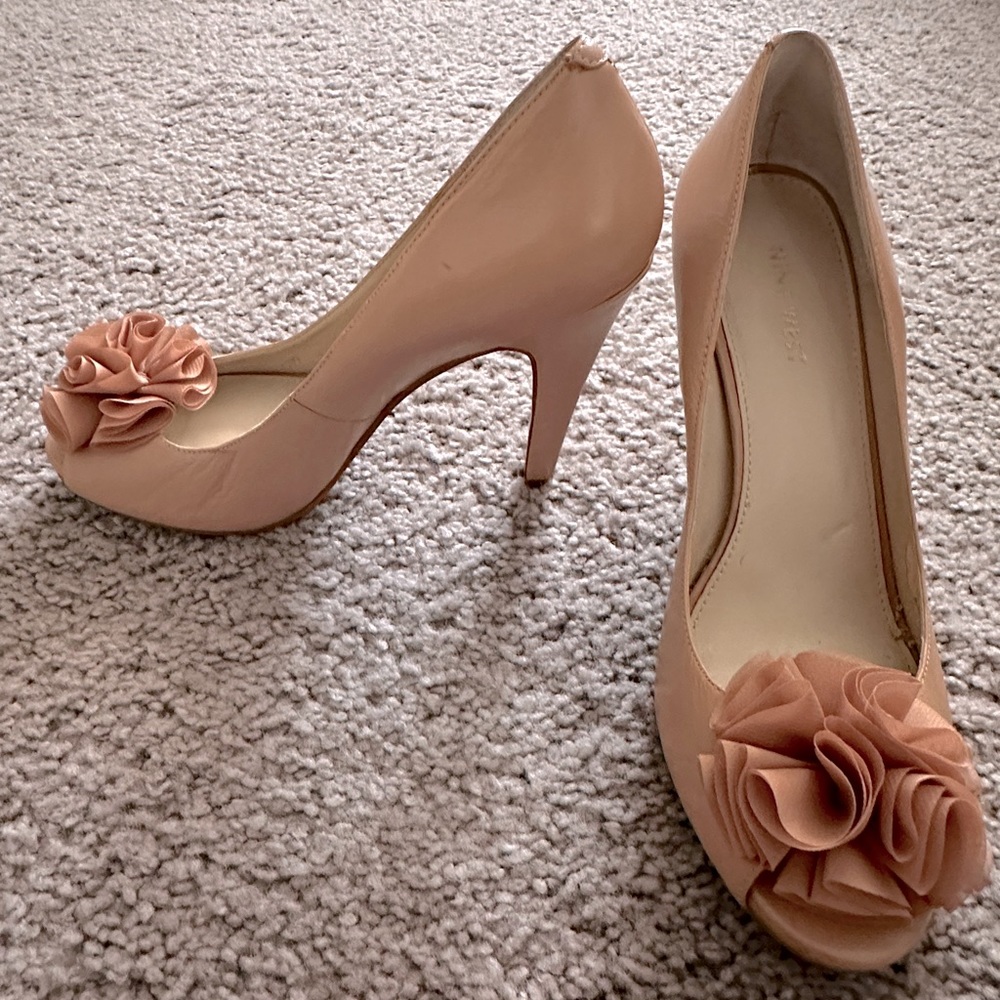 Blush Nine West heel with flower detail